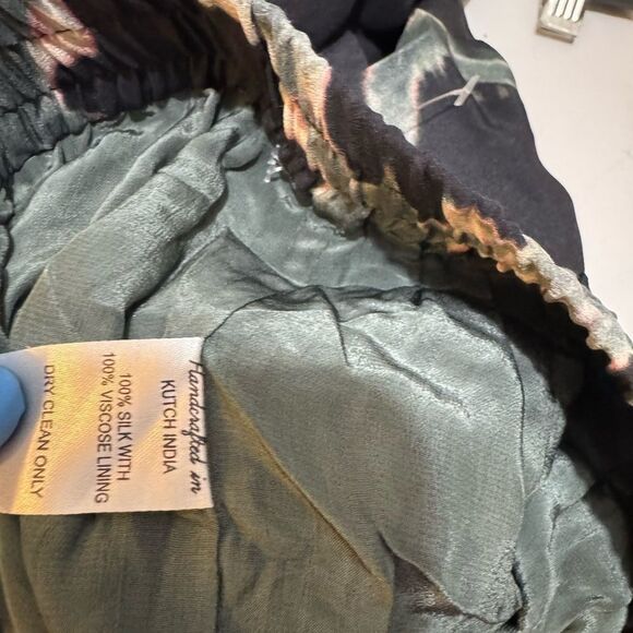 Laura Siegel for Anthropologie Pants 100% silk with 100% viscose lining size S - Picture 8 of 9